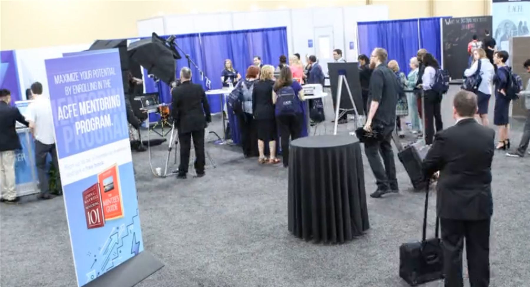 Wide view of ExpoTraffic headshot lounge setup at Anaheim Convention Center, 2021